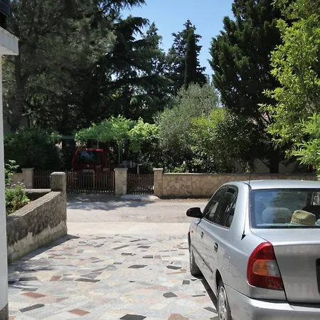 With A Parking Space Artatore, Losinj - 5377 Čunski